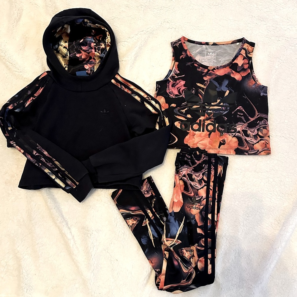 Adidas Floral Set Crop Sweatshirt Top Legging